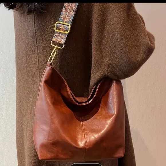 Brown Leather Hobo Bag With Bohemian Contrasting Strap Vegan Leather - Picture 2 of 8
